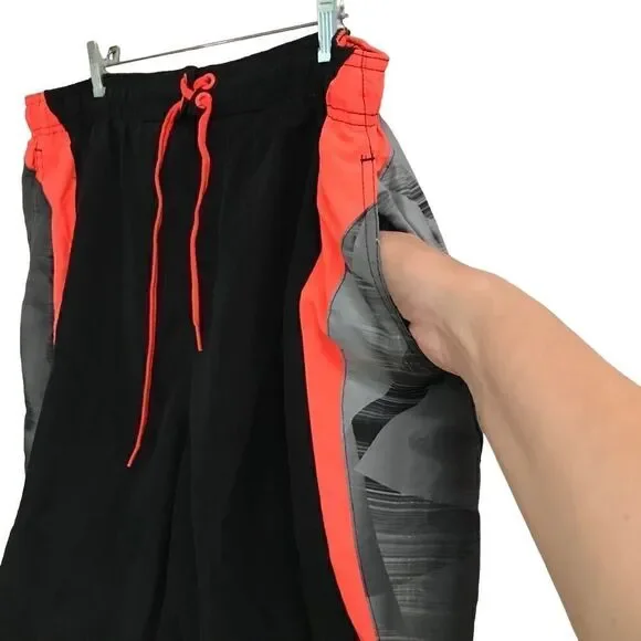 Nike drawstring swim trunks XXL - Picture 2 of 6